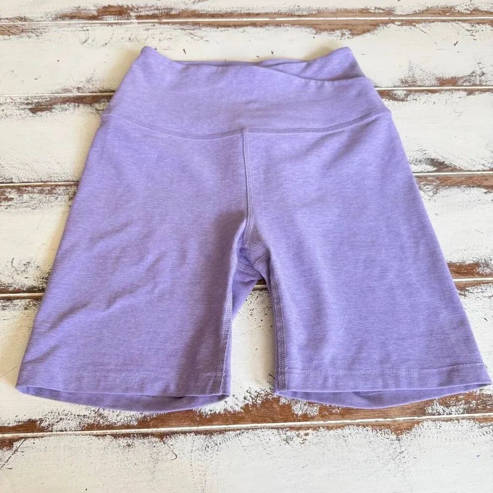 Beyond yoga light purple bike short size small
